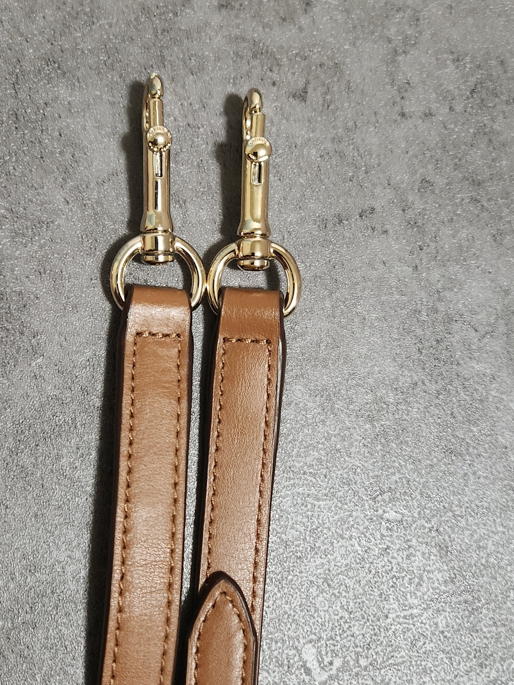 Coach Brown Leather Replacement Bag Strap with Polished Gold-tone Hardware - Picture 7 of 8